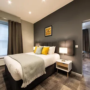  Apartamento The Spires Serviced