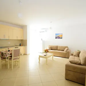 Harris&arvien Apartment's , Vlorë Albania